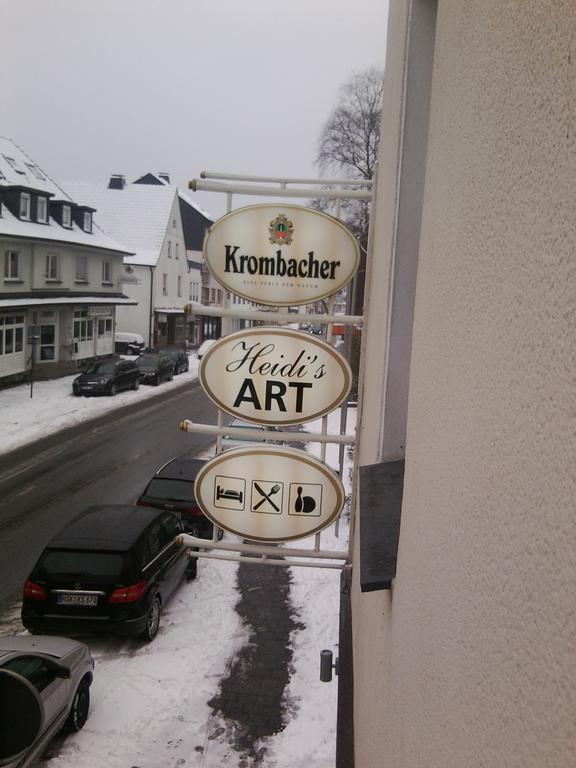 Hotel Heidi'S Art Arnsberg Esterno foto
